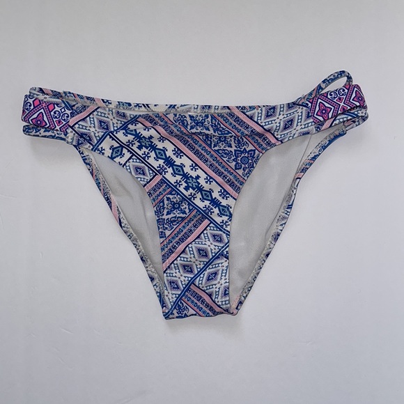 Bikini Bottom Set of 6x Red Green Blue Orange White Yellow Medium - Picture 5 of 7